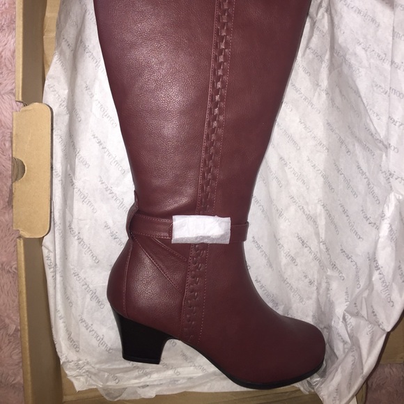 comfortview Shoes - 7W NWT Boots